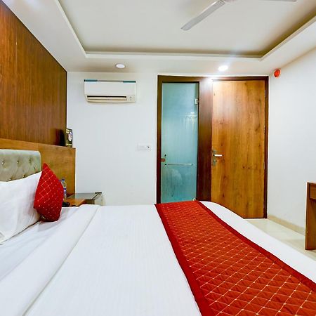 نيودلهي Hotel Grand Qubic Near Delhi Airport المظهر الخارجي الصورة