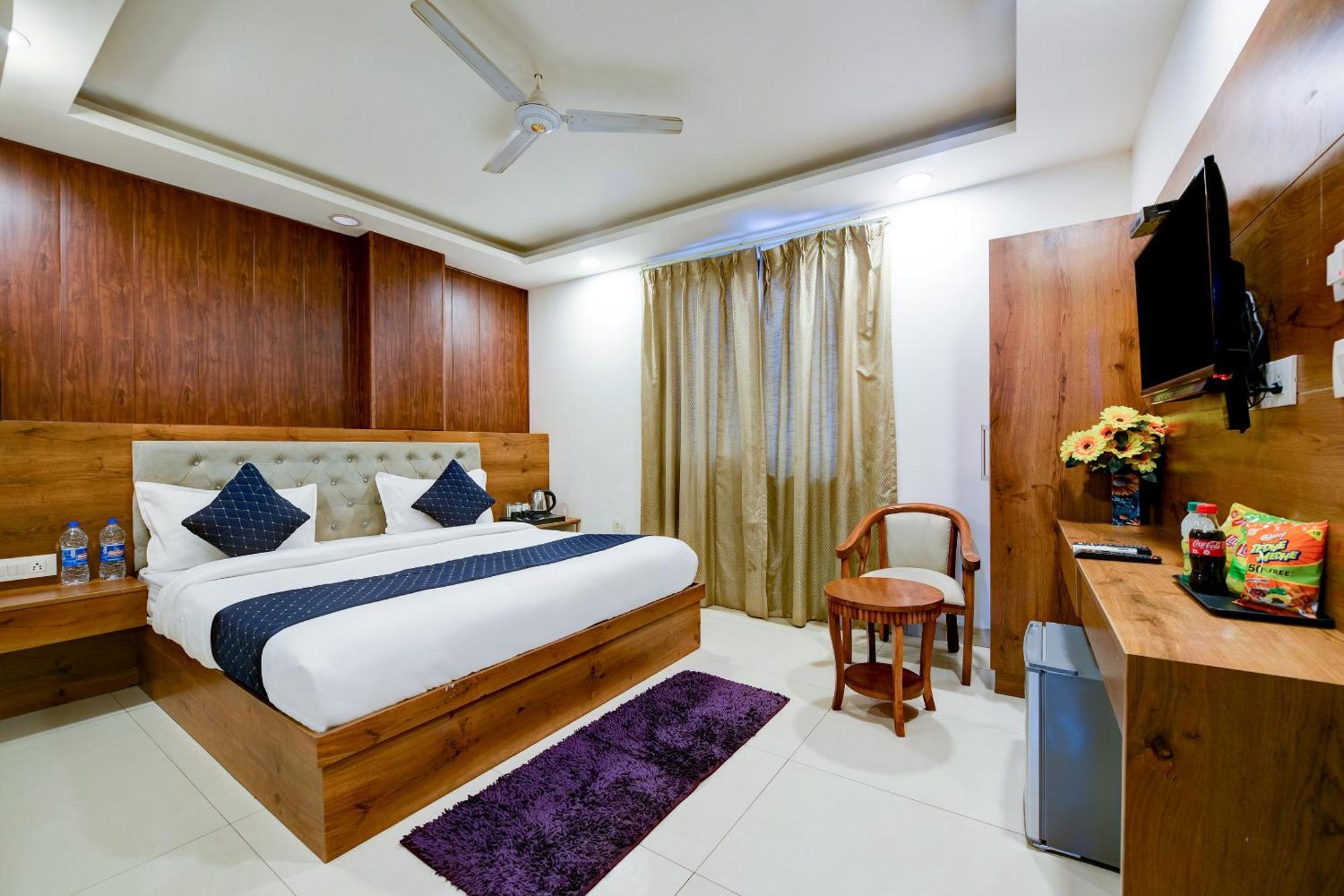 نيودلهي Hotel Grand Qubic Near Delhi Airport المظهر الخارجي الصورة