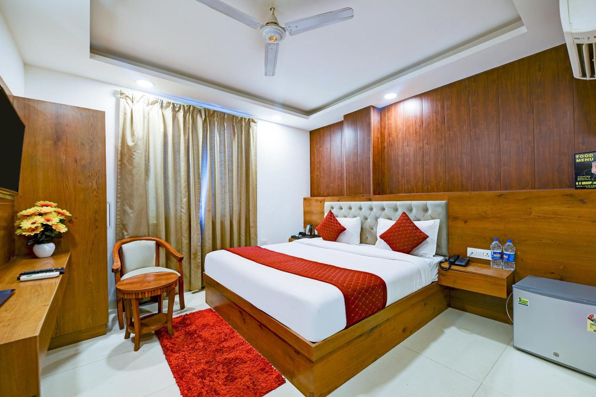 نيودلهي Hotel Grand Qubic Near Delhi Airport المظهر الخارجي الصورة