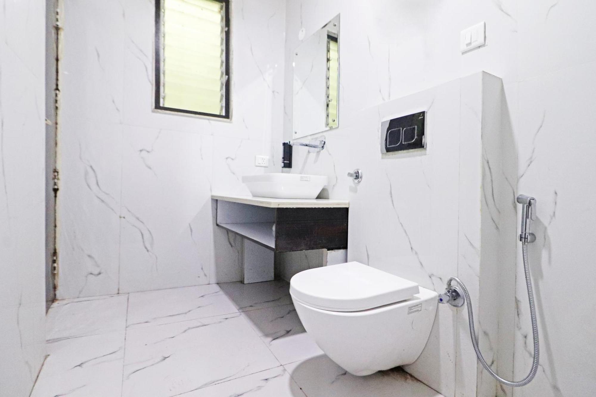 نيودلهي Hotel Grand Qubic Near Delhi Airport المظهر الخارجي الصورة
