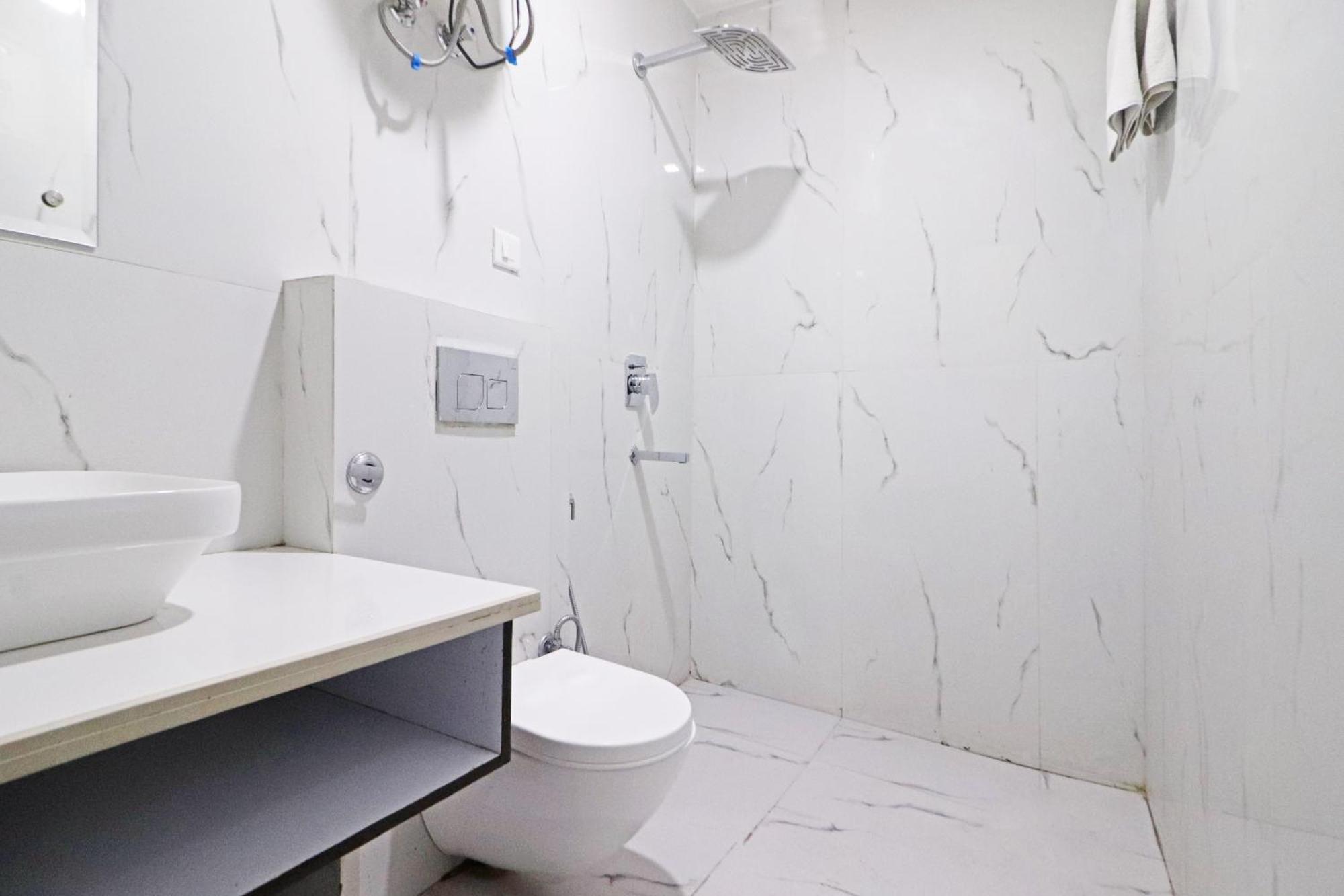نيودلهي Hotel Grand Qubic Near Delhi Airport المظهر الخارجي الصورة