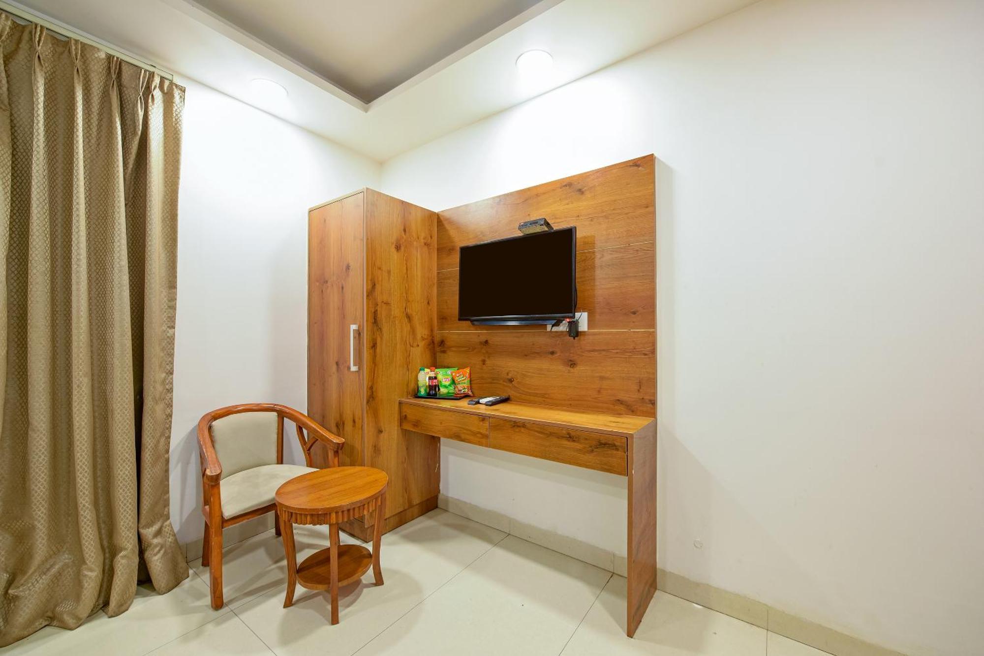 نيودلهي Hotel Grand Qubic Near Delhi Airport المظهر الخارجي الصورة
